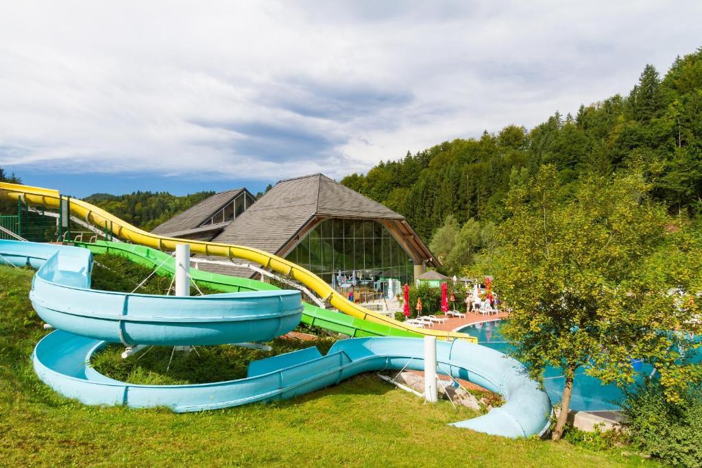 ホテル Eco Terme Snovik, Kamnik Laze v Tuhinju エクステリア 写真